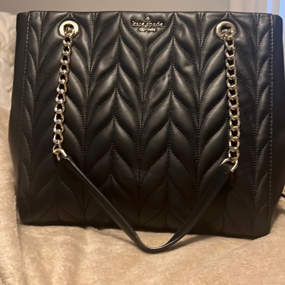 New! Black purse with wallet.